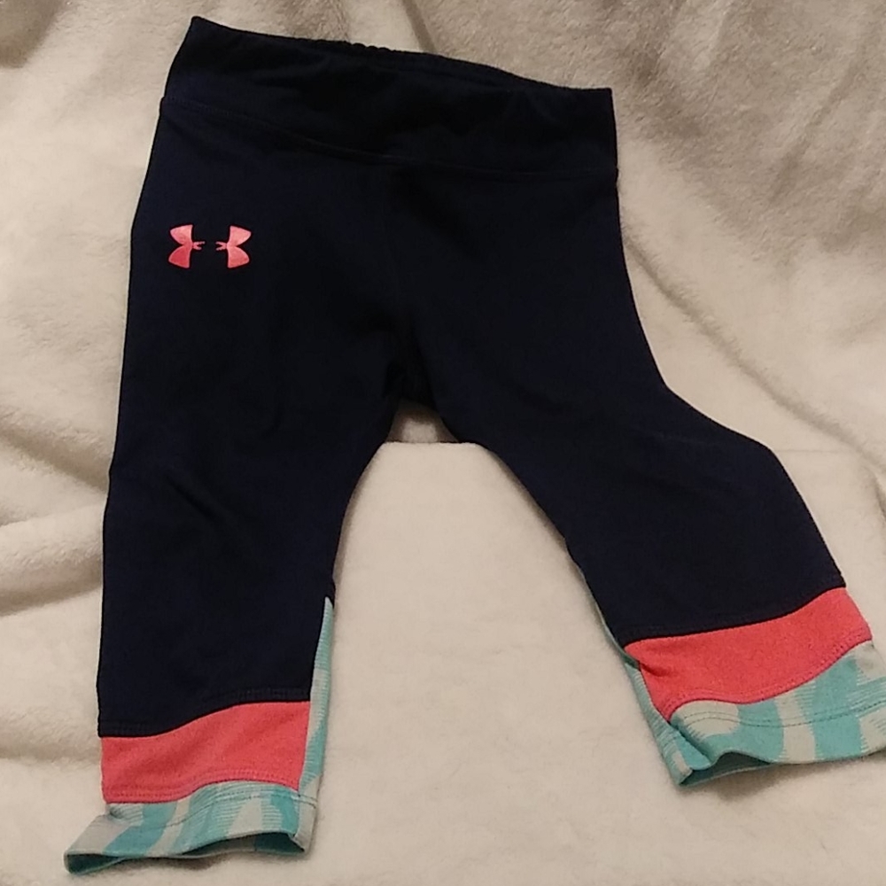 🌷🏖🍂 Under Armor Girls Capris